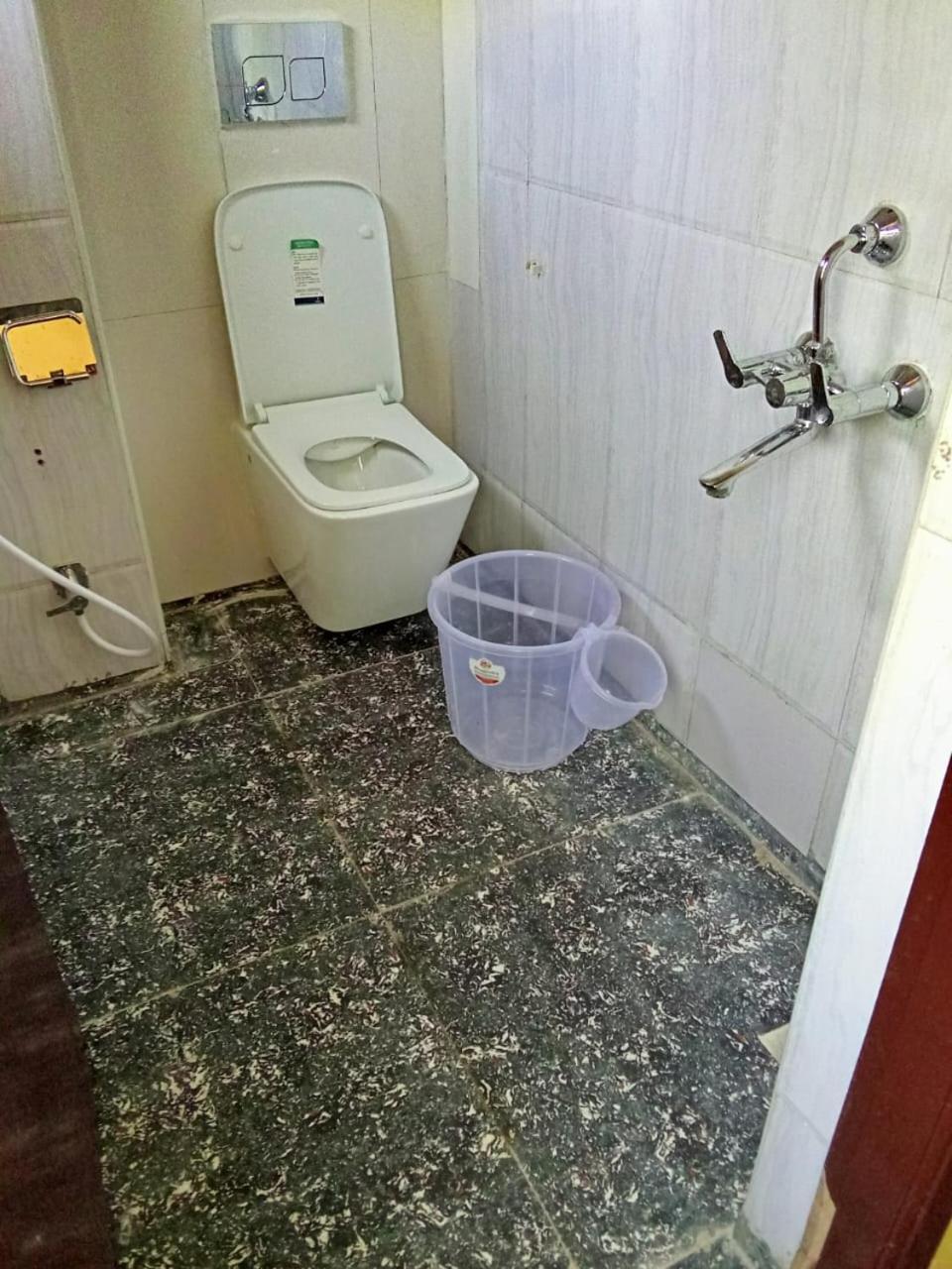 Hotel Titanium Tower 钦奈 外观 照片