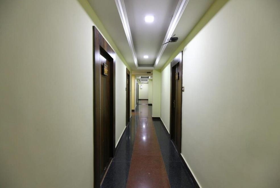 Hotel Titanium Tower 钦奈 外观 照片